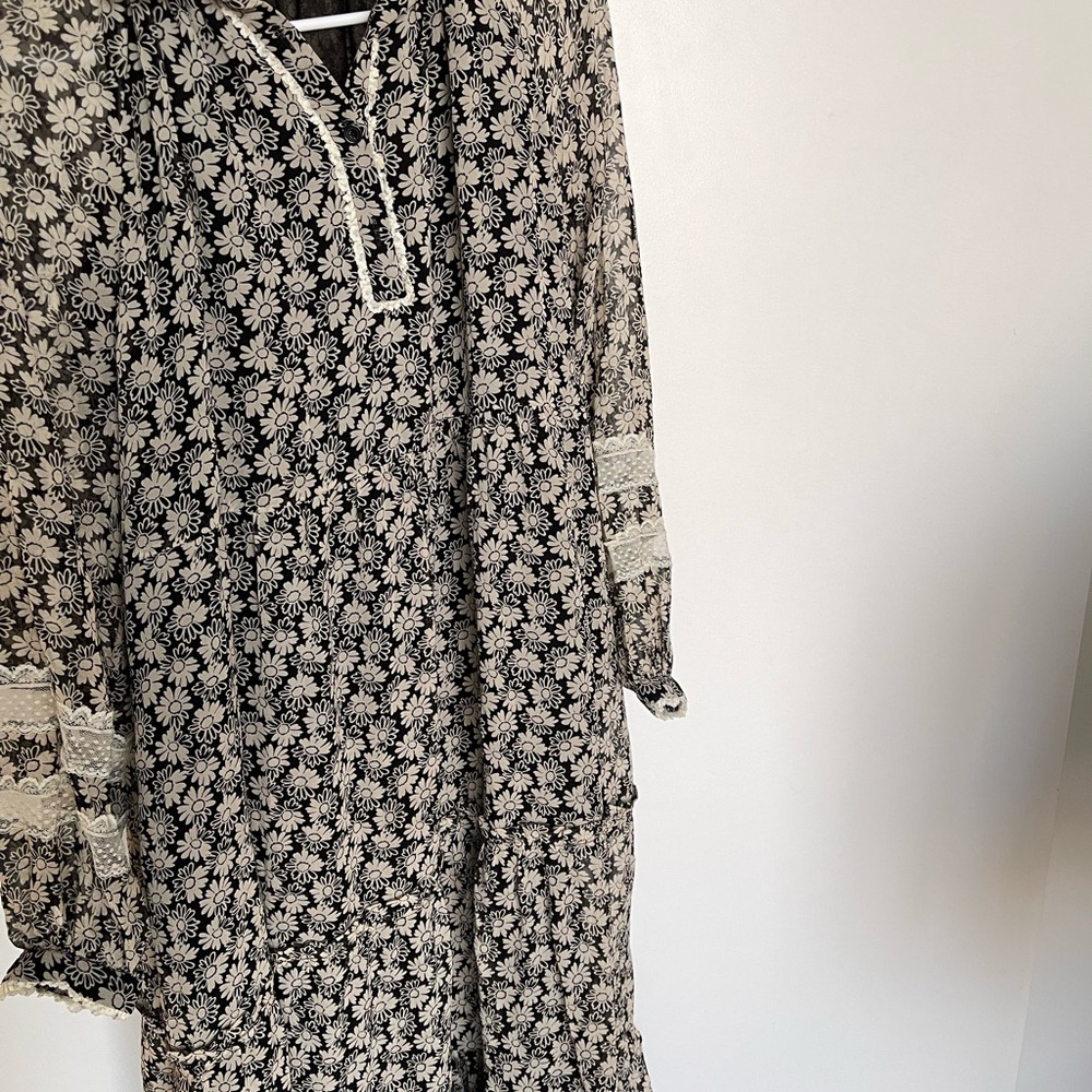 Celine Black and Cream Floral Long Sleeve Dress